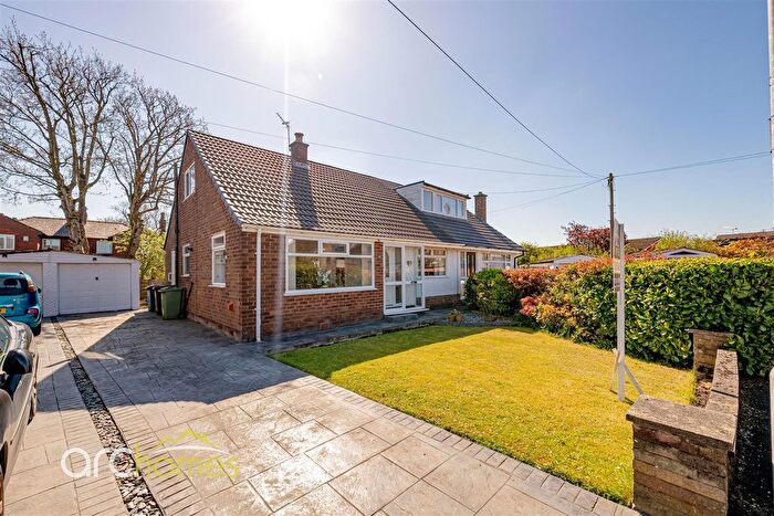 3 Bedroom Semi Detached Bungalow For Sale In Cumberland Road, Atherton, Manchester, M46