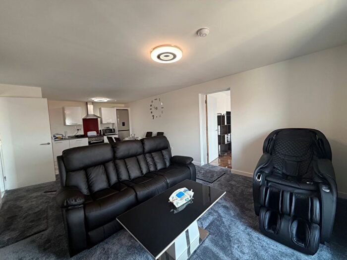 2 Bedroom Flat To Rent In Victoria Street, West Bromwich, B70