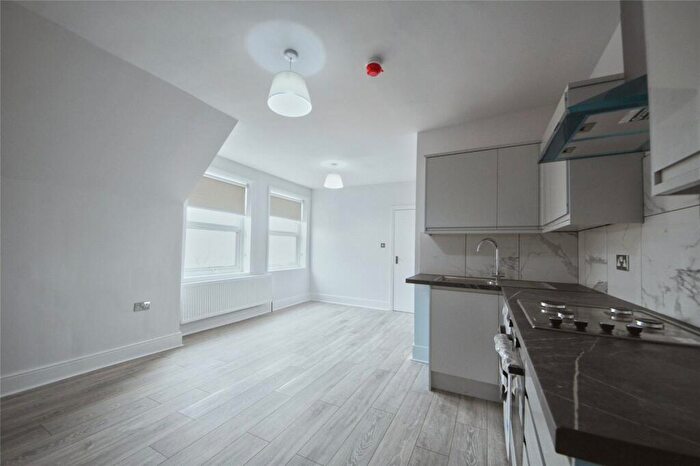 1 Bedroom Flat To Rent In Norwich Road, Forest Gate, E7