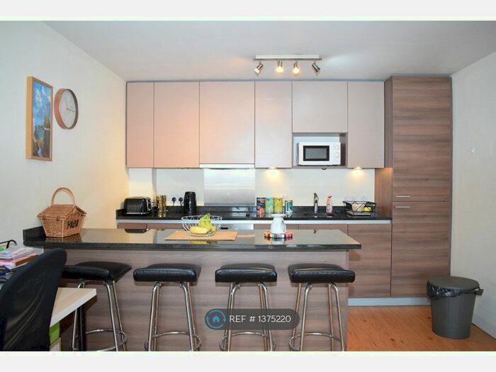 1 Bedroom Flat To Rent In Ascent House, London, NW9