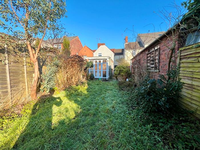 3 Bedroom Terraced House For Sale In High Street, Quarry Bank, Brierley Hill., DY5