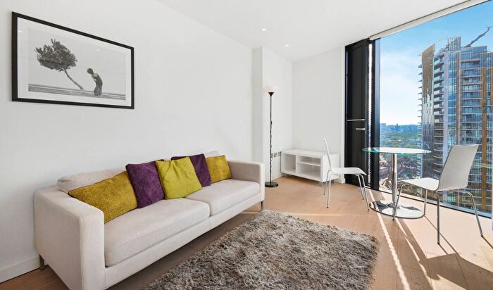 Studio To Rent In Walworth Road, Elephant And Castle, London, SE1