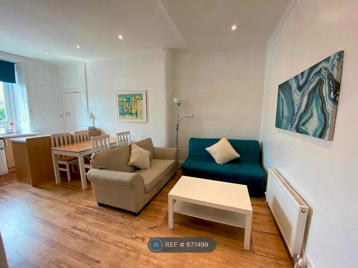 1 Bedroom Flat To Rent In Albion Road, Edinburgh, EH7