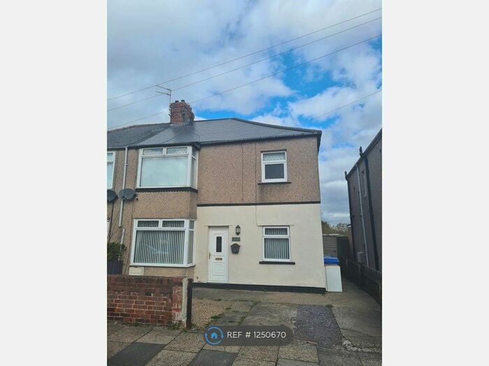 3 Bedroom Semi-Detached House To Rent In Plessey Road, Blyth NE24