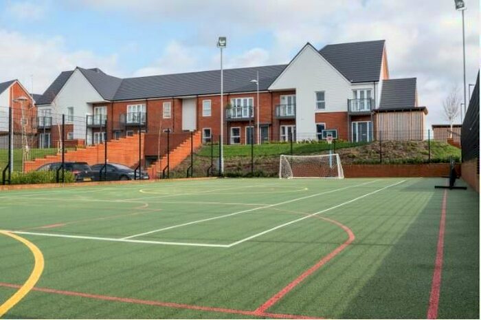 1 Bedroom Flat To Rent In Turnpike Lane, Faygate, Horsham, RH12