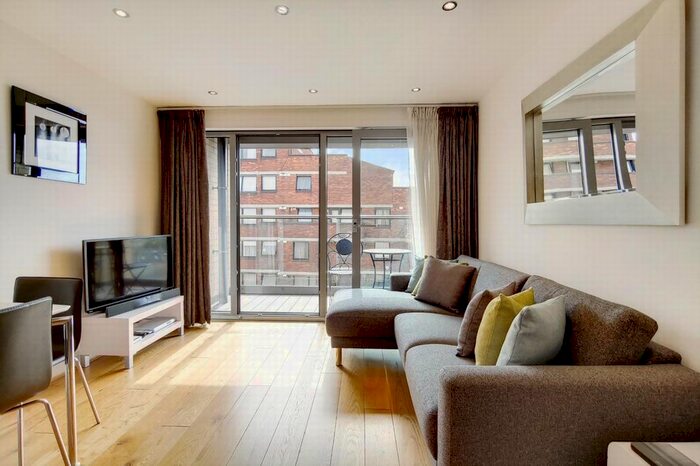 1 Bedroom Flat To Rent In Belvoir House, Vauxhall Bridge Road, London, London, SW1V