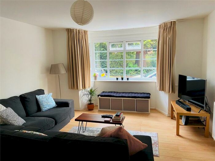 2 Bedroom Apartment To Rent In Viceroy Court, Didsbury, M20