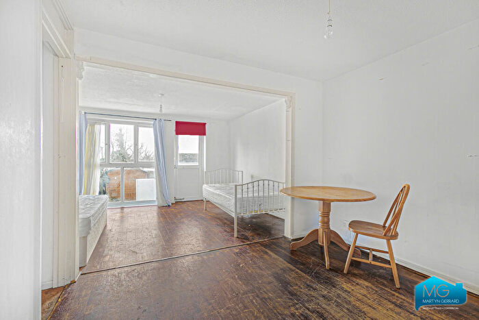 5 Bedroom Terraced House To Rent In Thetford Close, Tottenham, London, N13