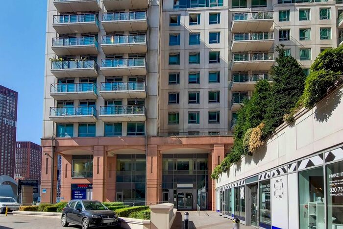 Studio To Rent In St George Wharf, Vauxhall, London, SW8