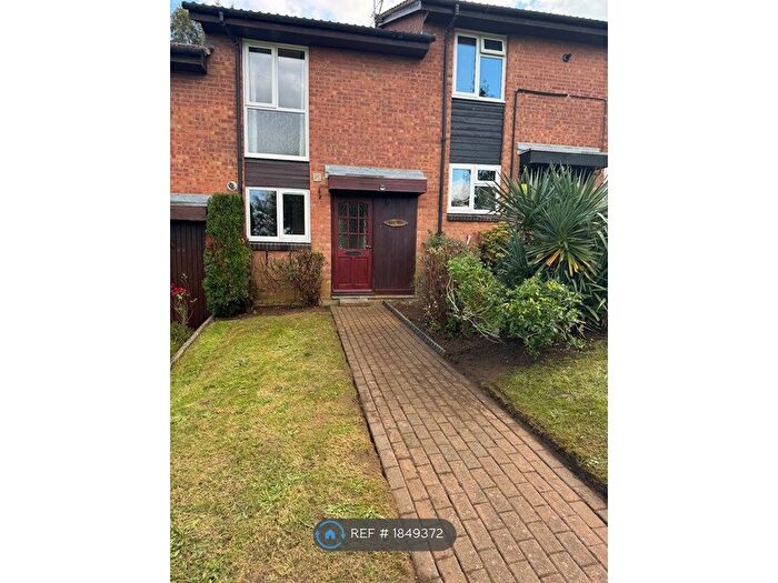 2 Bedroom Terraced House To Rent In Kennedy Gardens, Sevenoaks, TN13