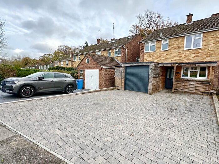 3 Bedroom Semi Detached House For Sale In Tudor Drive, Yateley, GU46