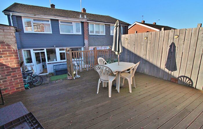 3 Bedroom Semi-Detached House For Sale In Whitsbury Road, Havant, PO9