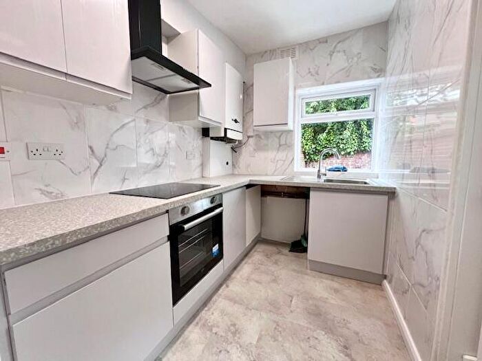 3 Bedroom Terraced House To Rent In Shoreham Street - Sharers Or Students, S2