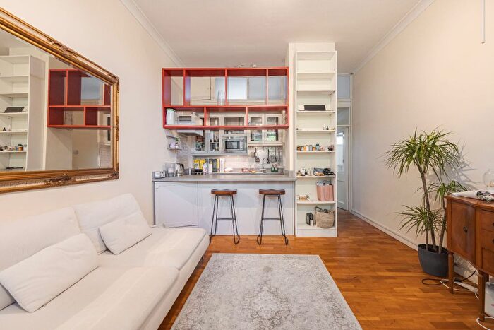 1 Bedroom Flat For Sale In Fulham Road, SW6