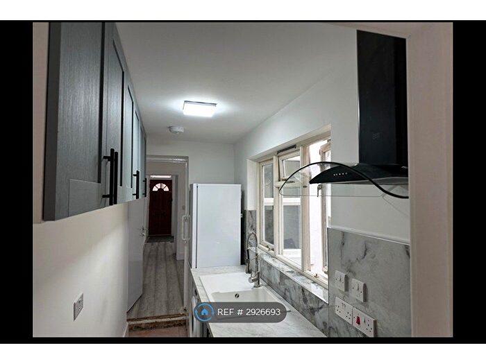 2 Bedroom Terraced House To Rent In Wolseley St, Reading, RG1