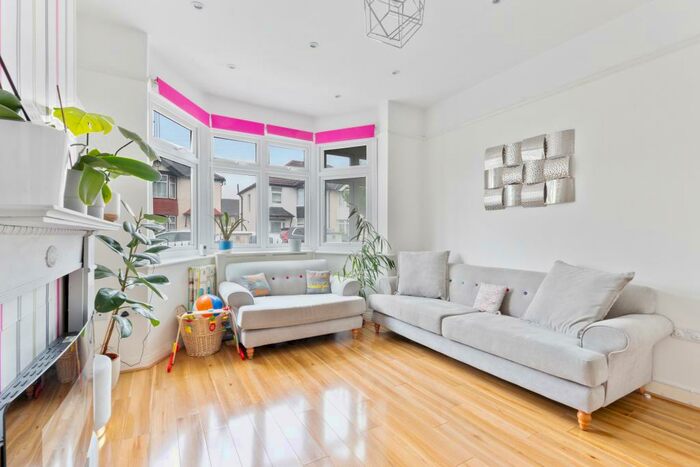 3 Bedroom House To Rent In Westbourne Road, Croydon, CR0