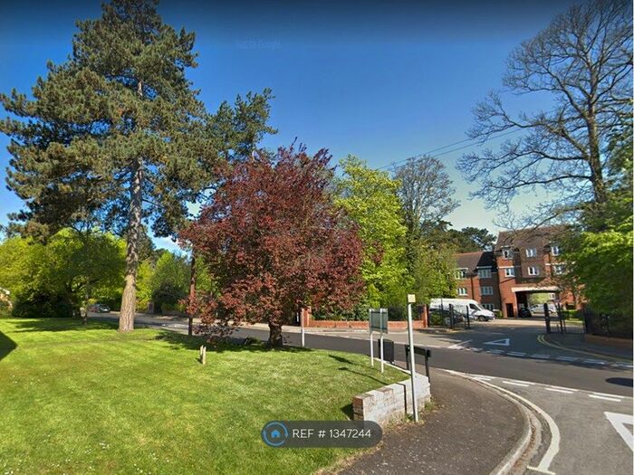 2 Bedroom Flat To Rent In The Spinney, Watford, WD17