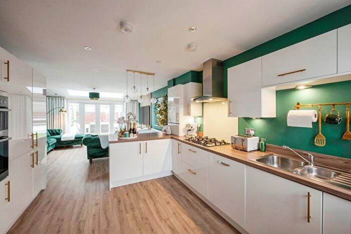 3 Bedroom Semi-Detached House For Sale In Woodlark Walk, Goldthorpe, Rotherham, S63