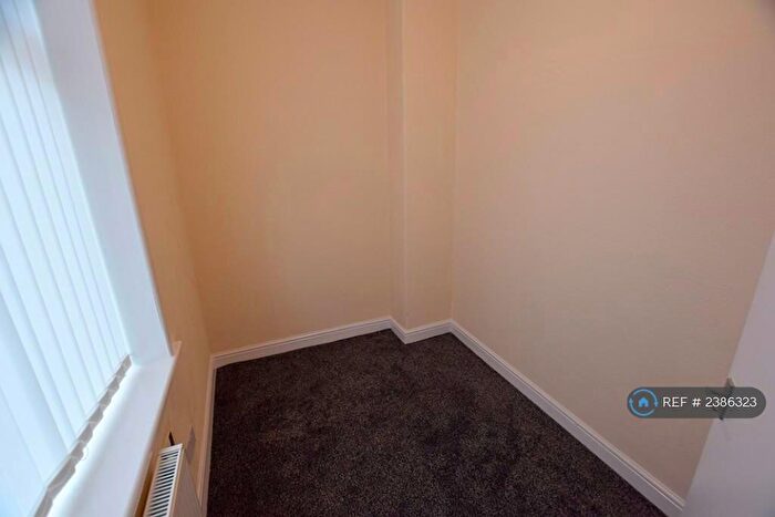 2 Bedroom End Of Terrace House To Rent In Pink Street, Burnley, BB12