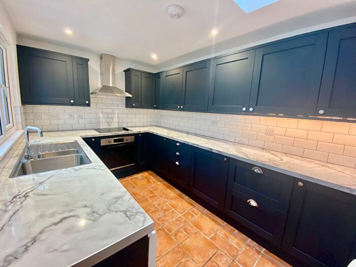 2 Bedroom End Of Terrace House To Rent In Unity Road, Helston, TR13