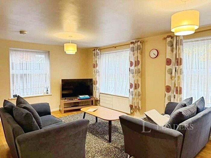 2 Bedroom Flat To Rent In Brandwood Crescent, B30
