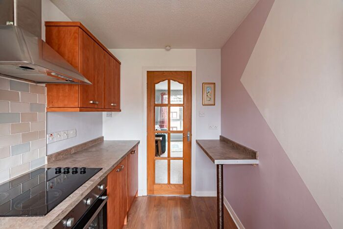1 Bedroom Flat For Sale In / Guardianswood, Edinburgh, EH12