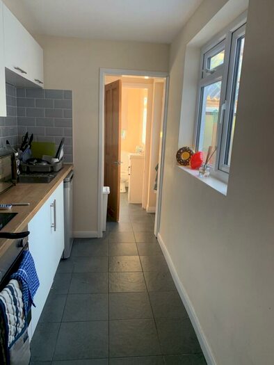 2 Bedroom House To Rent In Allington Avenue, Nottingham, NG7