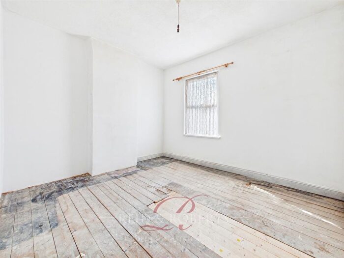 2 Bedroom Terraced House For Sale In Albert Street, Wrexham, LL13 - Photo 8