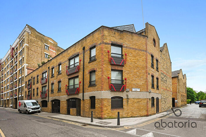 3 Bedroom Apartment For Sale In Moran House, Wapping Lane, London, London, E1W
