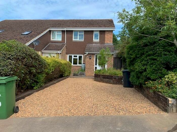 2 Bedroom House To Rent In Seton Drive, Calcot, Reading, RG31