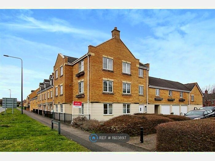 2 Bedroom Flat To Rent In Orchard Gate, Bradley Stoke, Bristol, BS32