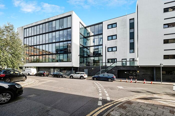 1 Bedroom Apartment To Rent In Hallings Wharf Studios, Stratford, E15