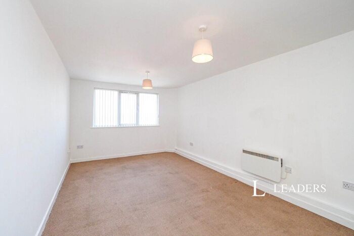 1 Bedroom Flat To Rent In High Point, NG7