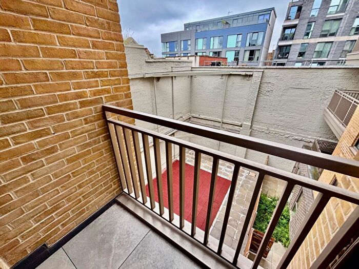 1 Bedroom Flat To Rent In Caroline Street, Limehouse, E1
