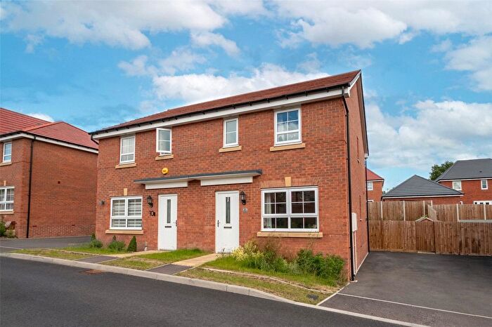 3 Bedroom Semi Detached House For Sale In Griffins Wood Close, Lightmoor Village, Telford, Shropshire, TF4