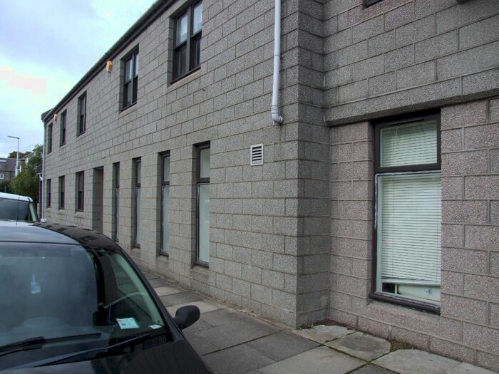 2 Bedroom Flat To Rent In Calsayseat Road, Kittybrewster, Aberdeen, AB25