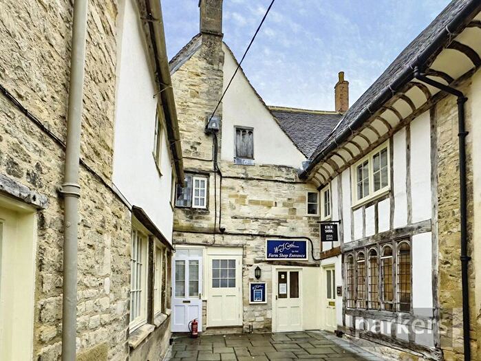 1 Bedroom Apartment To Rent In Castles Yard, Pytt's Lane, Burford, Oxfordshire, OX18