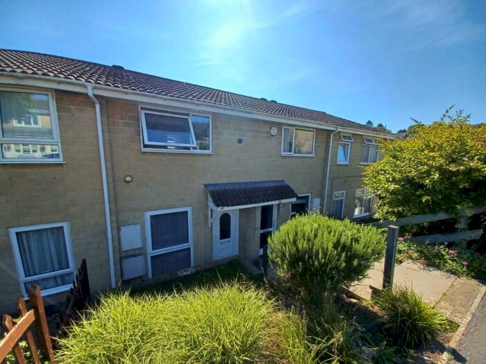 2 Bedroom House To Rent In Blackmore Drive, BA2