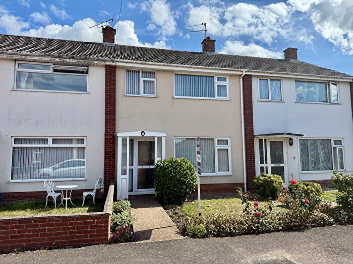 3 Bedroom Terraced House For Sale In Hatherleigh Road, St. Thomas, EX2
