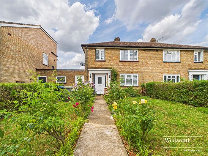 3 Bedroom Semi-Detached House To Rent In Fryent Way, Kingsbury, London, NW9