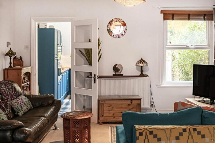 3 Bedroom Terraced House For Sale In Star Road, Caversham, Reading, Berkshire, RG4