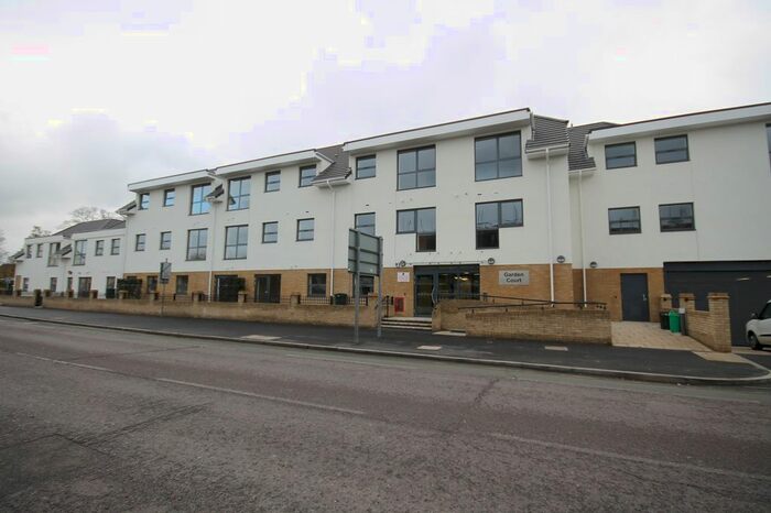 2 Bedroom Flat To Rent In Station Road, Garden Court, UB7