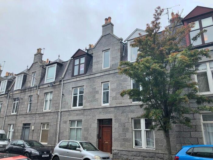 1 Bedroom Flat To Rent In Wallfield Crescent, Rosemount, Aberdeen, AB25