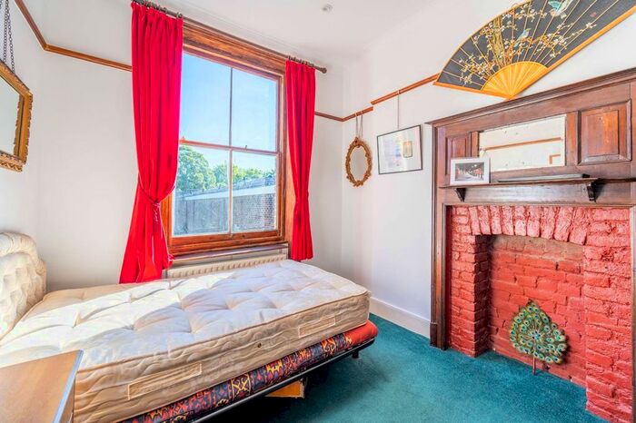 2 Bedroom Flat To Rent In Randolph Avenue, Maida Vale, London, W9