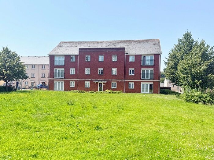 1 Bedroom Flat For Sale In Clayton Drive, Pontarddulais, Abertawe, Swansea, SA4