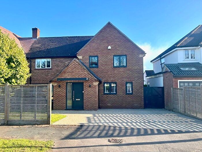 4 Bedroom Semi-Detached House For Sale In Burlington Road, Burnham, Slough, SL1