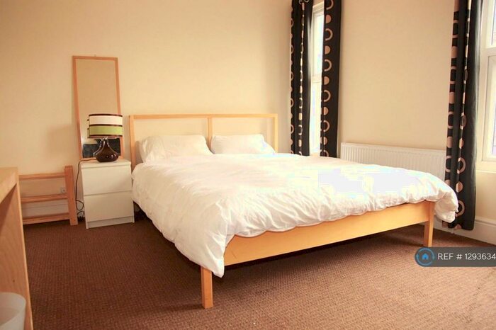 5 Bedroom Terraced House To Rent In Kensington Road, Coventry, CV5