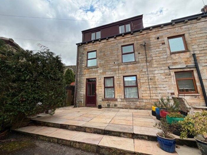 4 Bedroom Terraced House For Sale In Throstle Street, Walsden, Todmorden, OL14
