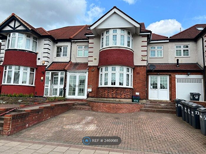 Studio To Rent In Great West Road, Hounslow, TW5