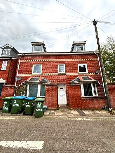 4 Bedroom Flat To Rent In Lyon Street, Southampton, SO14
